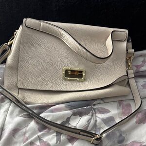 Chic Cream Shoulder Bag with Gold Accents